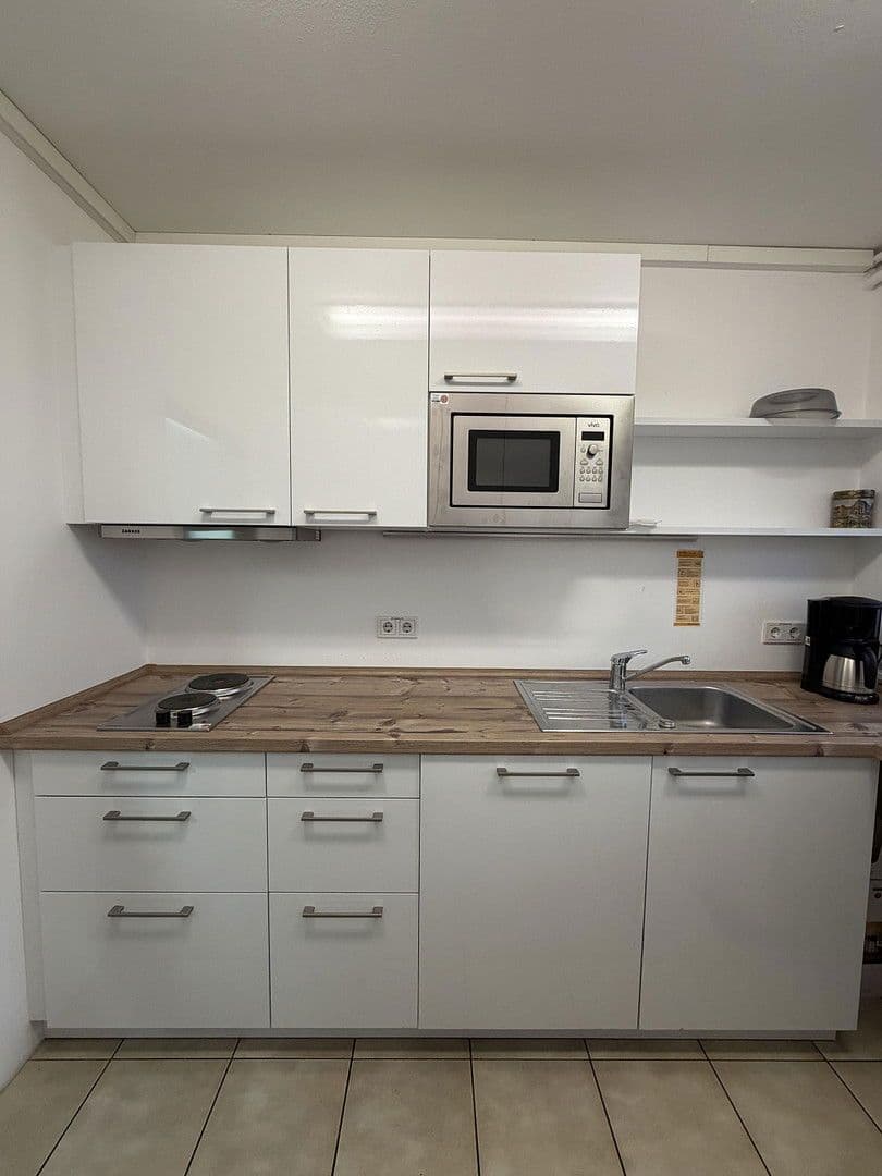 Prenájom nebytového priestoru 1.500 m², Alsbach-Hähnlein, Hesensko Prenájom nebytového priestoru 1.500 m², Alsbach-Hähnlein, Hesensko