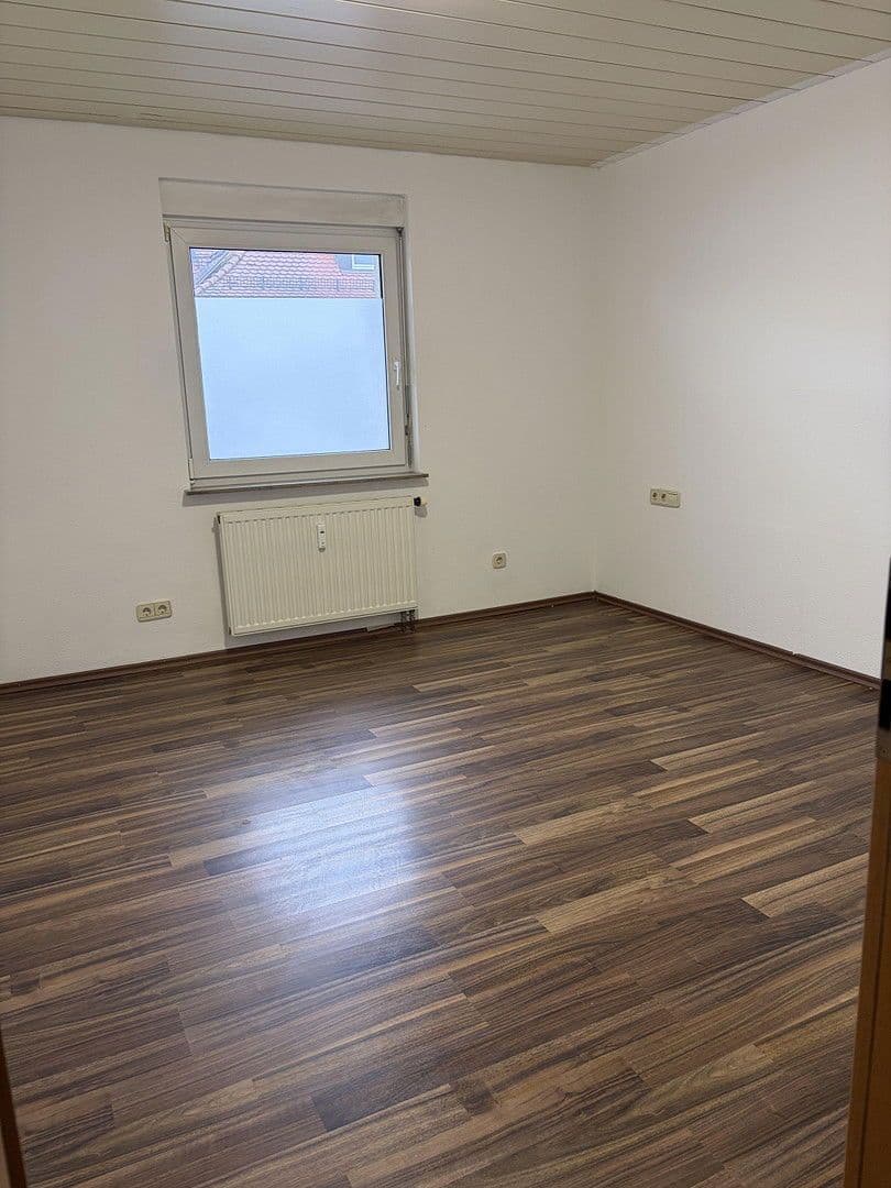 Prenájom bytu 2-izbový 48 m², Korntal-Münchingen, Bádensko-Wurttembersko Prenájom bytu 2-izbový 48 m², Korntal-Münchingen, Bádensko-Wurttembersko