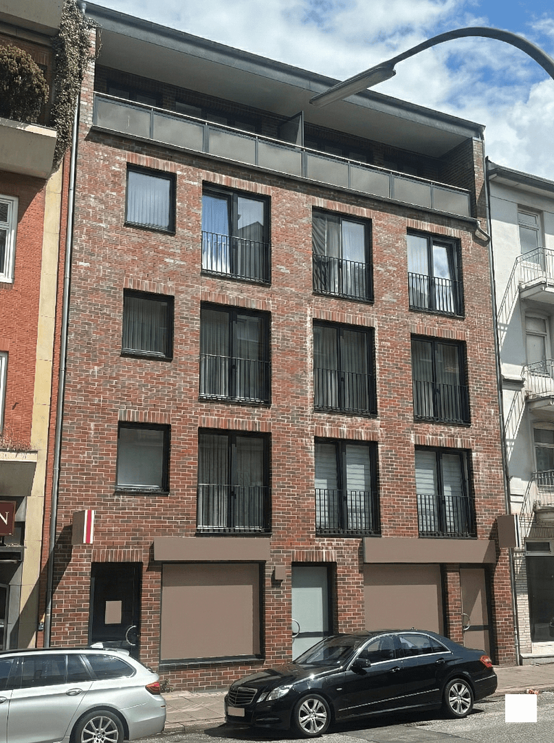 Predaj domu 615 m², pozemek 208 m², Hamburg, Hamburg Predaj domu 615 m², pozemek 208 m², Hamburg, Hamburg