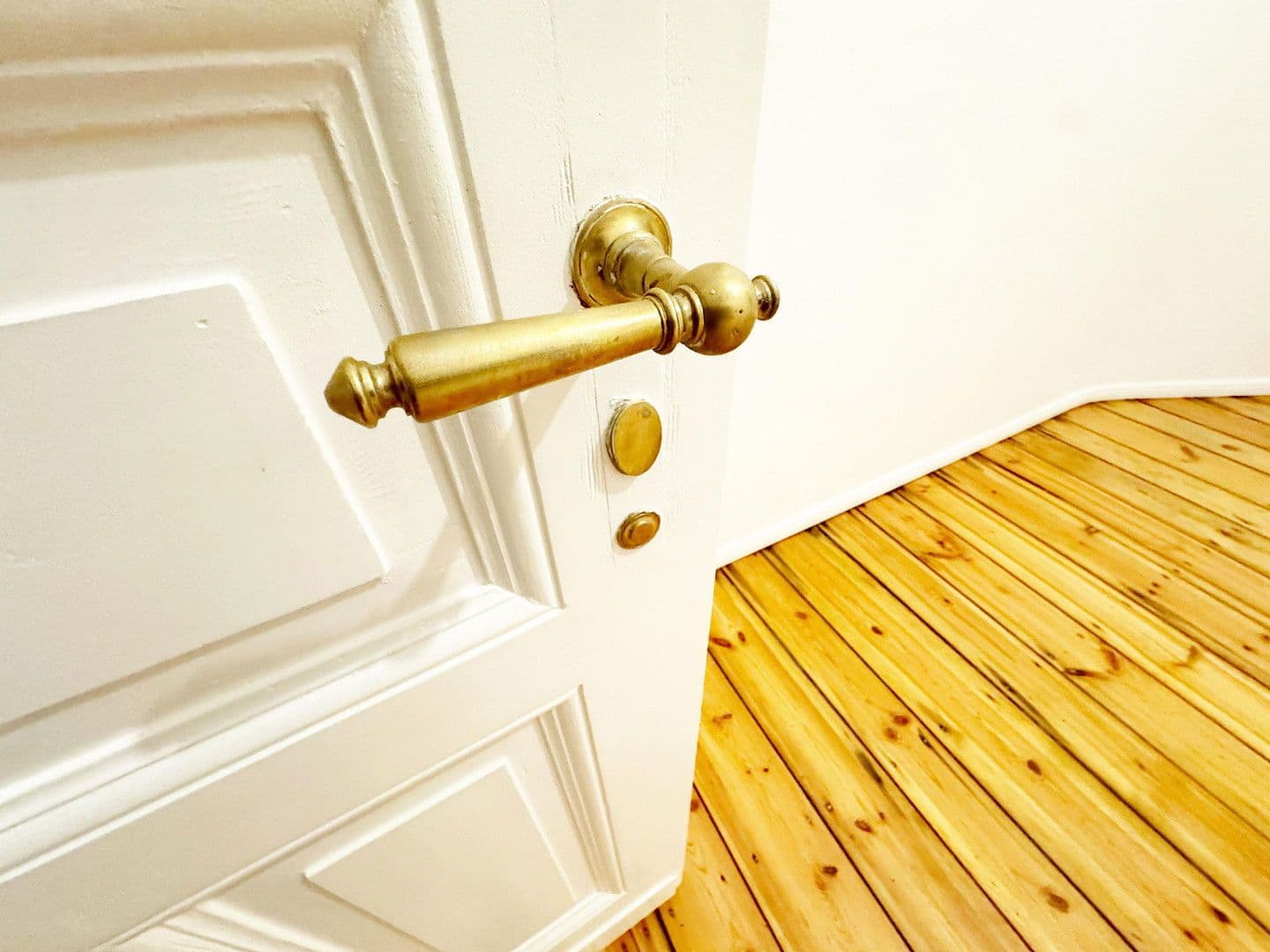 Predaj bytu 3-izbový 80 m², Berlin, Berlín Predaj bytu 3-izbový 80 m², Berlin, Berlín