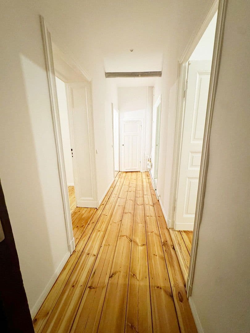 Predaj bytu 3-izbový 80 m², Berlin, Berlín Predaj bytu 3-izbový 80 m², Berlin, Berlín