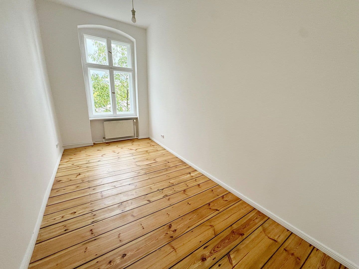 Predaj bytu 3-izbový 80 m², Berlin, Berlín Predaj bytu 3-izbový 80 m², Berlin, Berlín