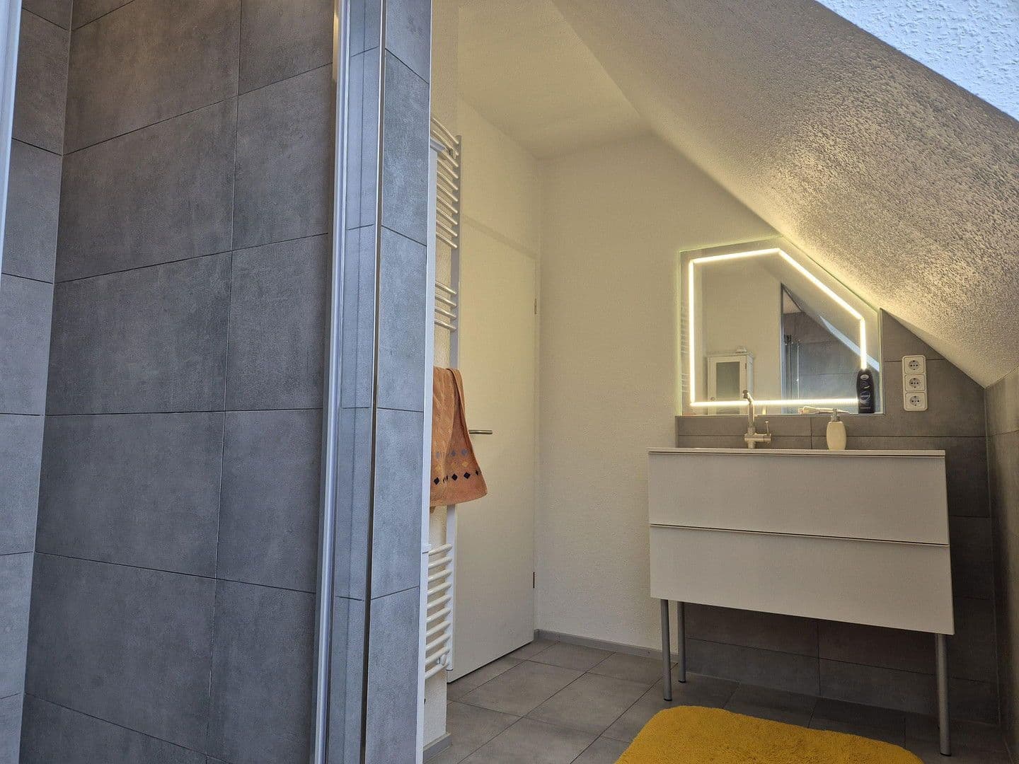 Predaj domu 150 m², pozemek 692 m², Bielefeld, Severné Porýnie - Westfálsko Predaj domu 150 m², pozemek 692 m², Bielefeld, Severné Porýnie - Westfálsko