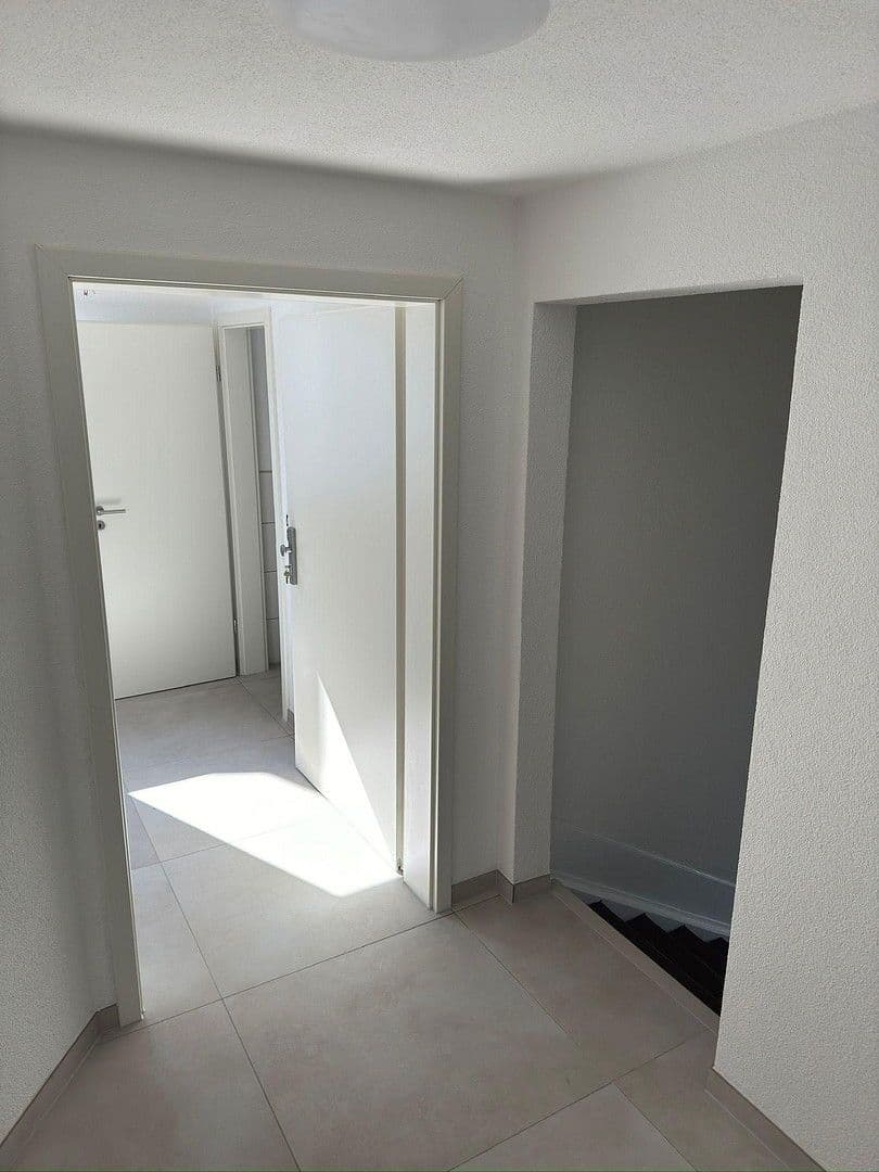 Prenájom bytu 3-izbový 130 m², Zeughausstr. 20, Tuttlingen, Bádensko-Wurttembersko Prenájom bytu 3-izbový 130 m², Zeughausstr. 20, Tuttlingen, Bádensko-Wurttembersko