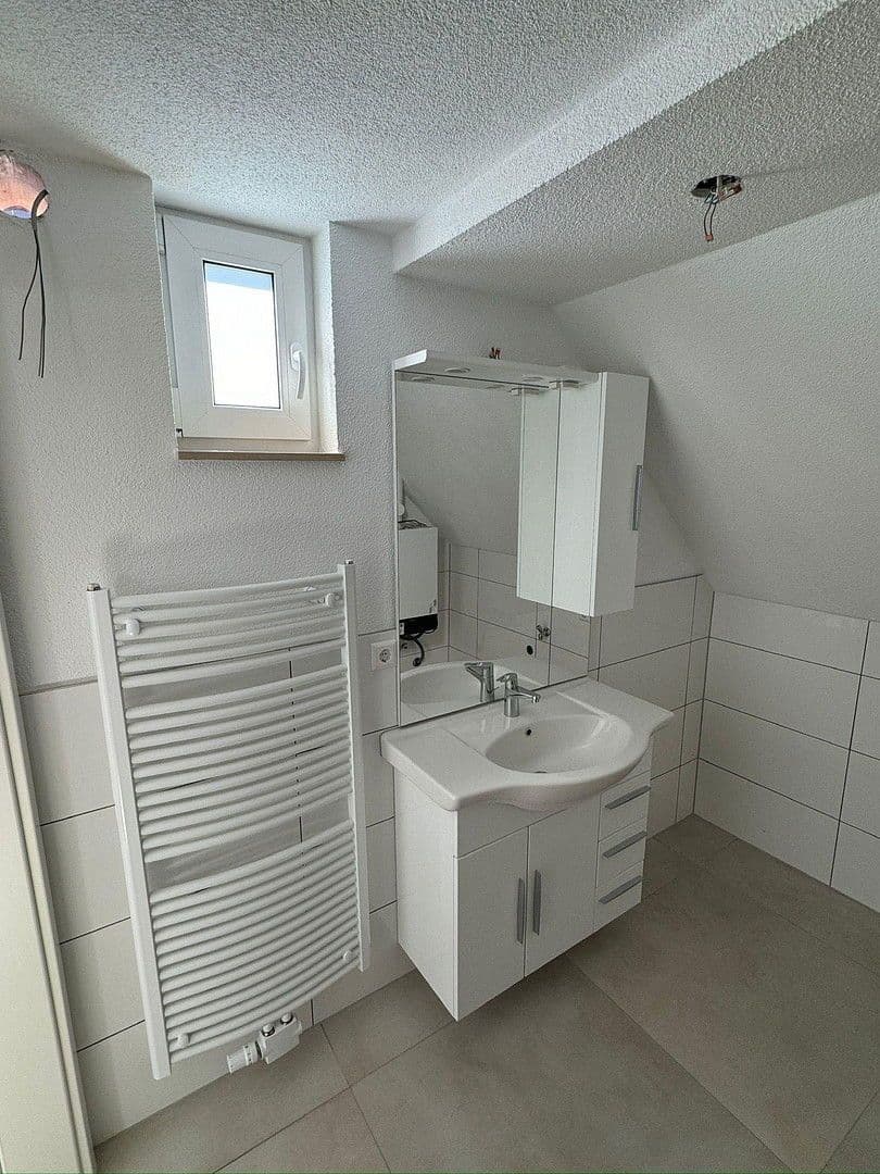 Prenájom bytu 3-izbový 130 m², Zeughausstr. 20, Tuttlingen, Bádensko-Wurttembersko Prenájom bytu 3-izbový 130 m², Zeughausstr. 20, Tuttlingen, Bádensko-Wurttembersko