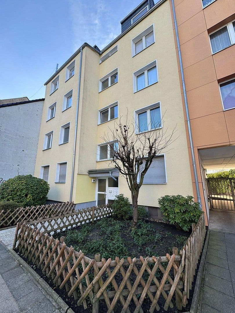 Prenájom bytu 2-izbový 78 m², Heißener Straße 88, Mülheim an der Ruhr, Severné Porýnie - Westfálsko Prenájom bytu 2-izbový 78 m², Heißener Straße 88, Mülheim an der Ruhr, Severné Porýnie - Westfálsko