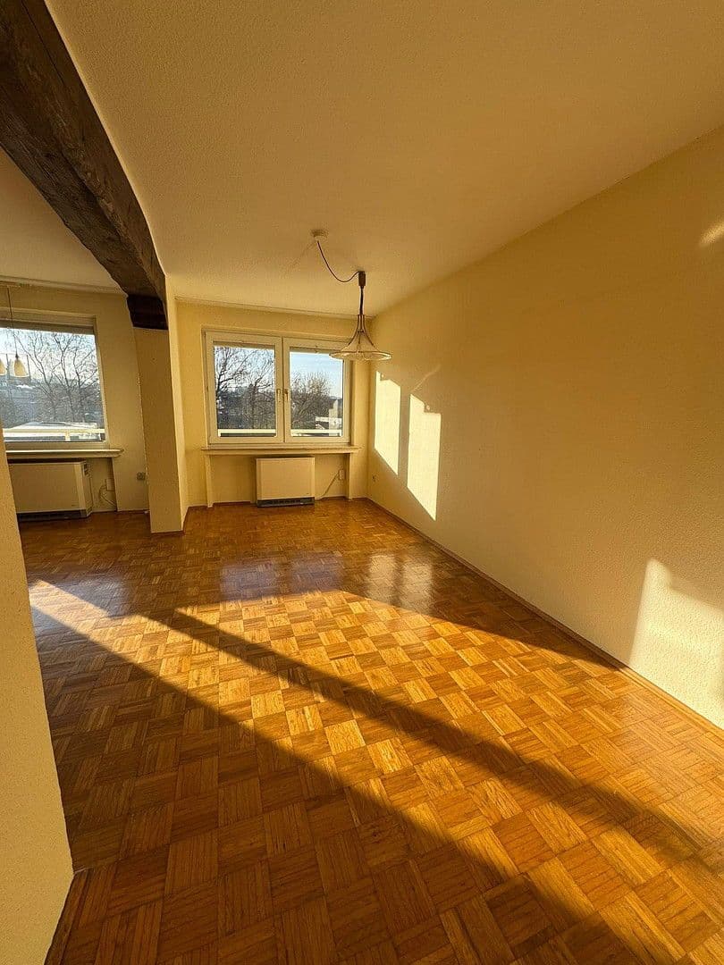 Prenájom bytu 2-izbový 78 m², Heißener Straße 88, Mülheim an der Ruhr, Severné Porýnie - Westfálsko Prenájom bytu 2-izbový 78 m², Heißener Straße 88, Mülheim an der Ruhr, Severné Porýnie - Westfálsko