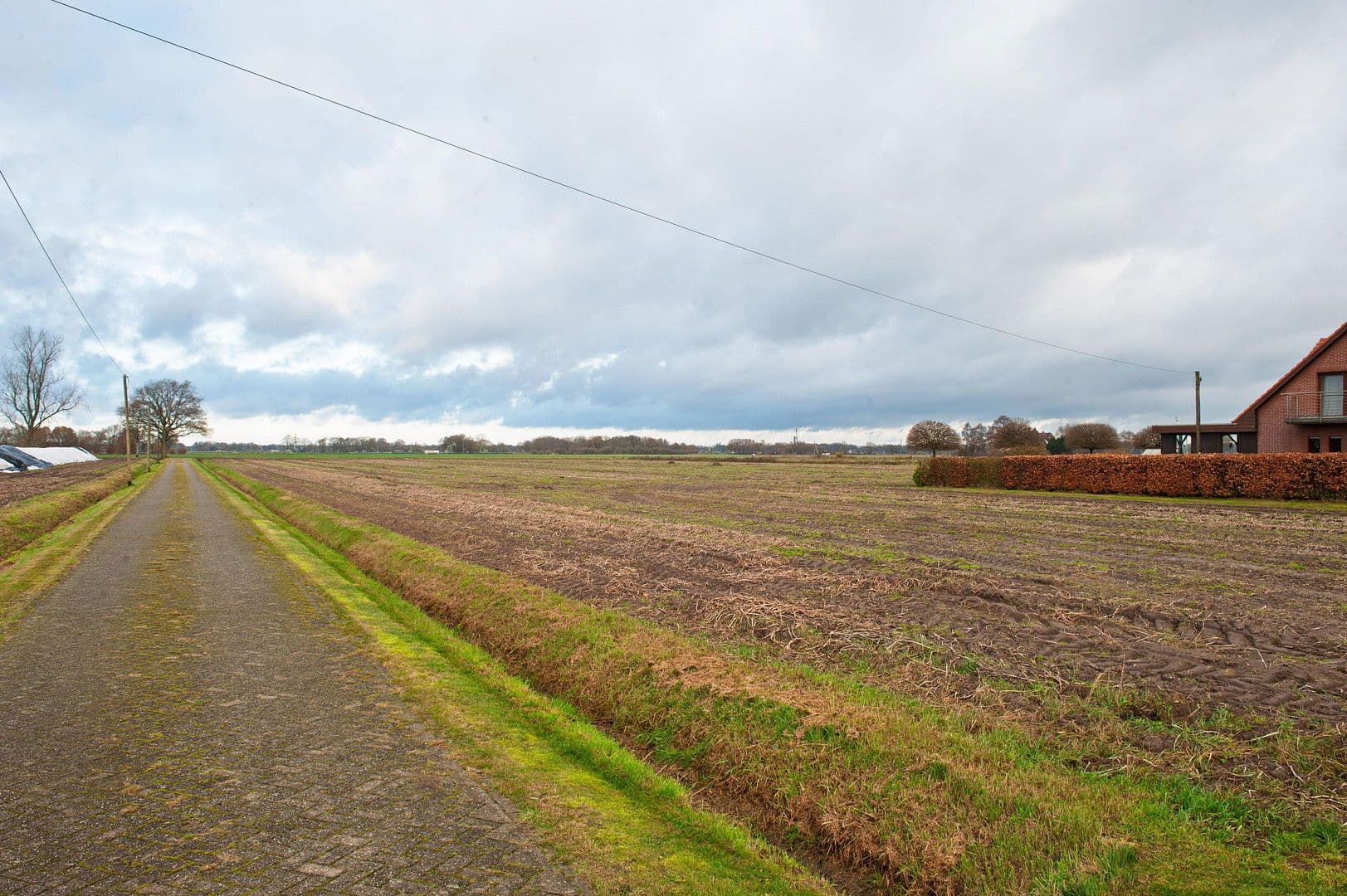 Predaj pozemku 105.102 m², Emlichheim, Dolné Sasko Predaj pozemku 105.102 m², Emlichheim, Dolné Sasko