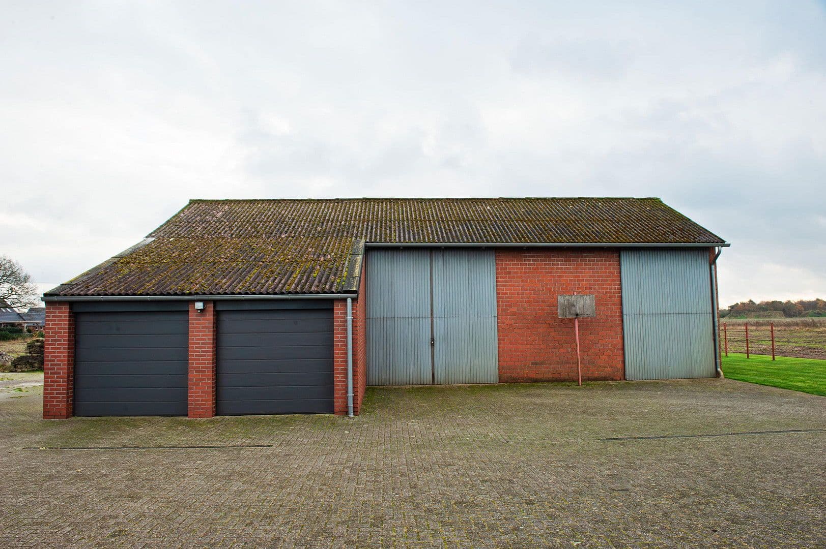 Predaj pozemku 105.102 m², Emlichheim, Dolné Sasko Predaj pozemku 105.102 m², Emlichheim, Dolné Sasko