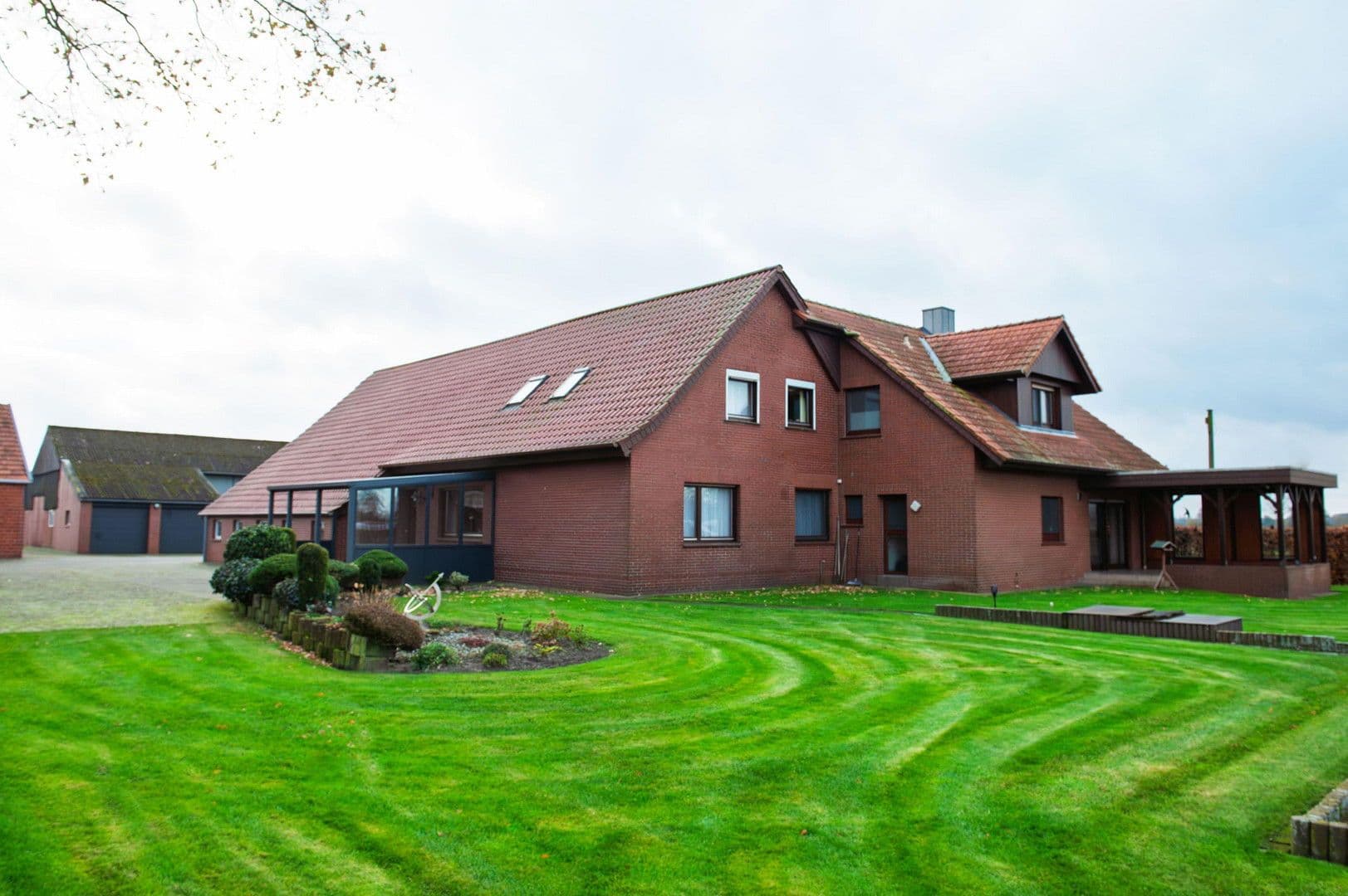 Predaj pozemku 105.102 m², Emlichheim, Dolné Sasko Predaj pozemku 105.102 m², Emlichheim, Dolné Sasko