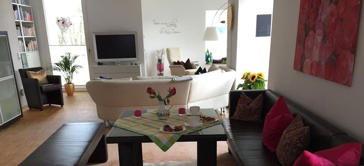 Prenájom bytu 4-izbový 154 m², Siegbergstr. 73, Siegen, Severné Porýnie - Westfálsko Prenájom bytu 4-izbový 154 m², Siegbergstr. 73, Siegen, Severné Porýnie - Westfálsko