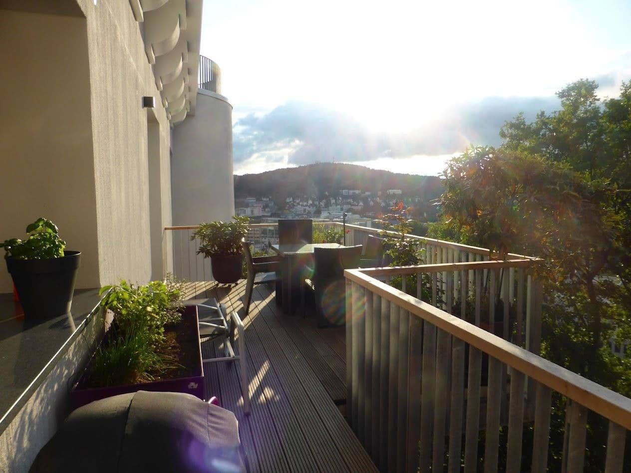 Prenájom bytu 4-izbový 154 m², Siegbergstr. 73, Siegen, Severné Porýnie - Westfálsko Prenájom bytu 4-izbový 154 m², Siegbergstr. 73, Siegen, Severné Porýnie - Westfálsko