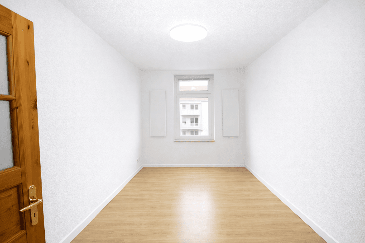 Prenájom bytu 4-izbový 86 m², Bismarckstr. 15, Delitzsch, Sasko Prenájom bytu 4-izbový 86 m², Bismarckstr. 15, Delitzsch, Sasko