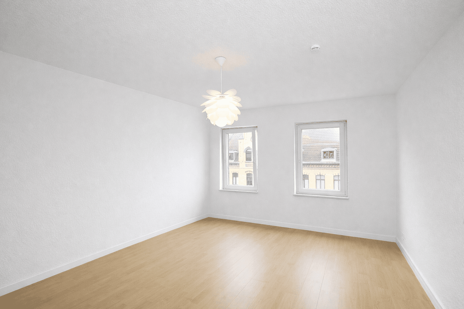 Prenájom bytu 4-izbový 86 m², Bismarckstr. 15, Delitzsch, Sasko Prenájom bytu 4-izbový 86 m², Bismarckstr. 15, Delitzsch, Sasko