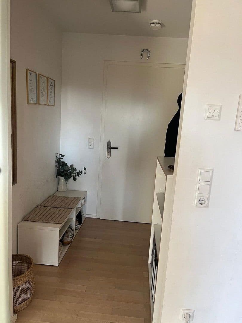 Prenájom bytu 2-izbový 60 m², Schwäbisch Hall, Bádensko-Wurttembersko Prenájom bytu 2-izbový 60 m², Schwäbisch Hall, Bádensko-Wurttembersko