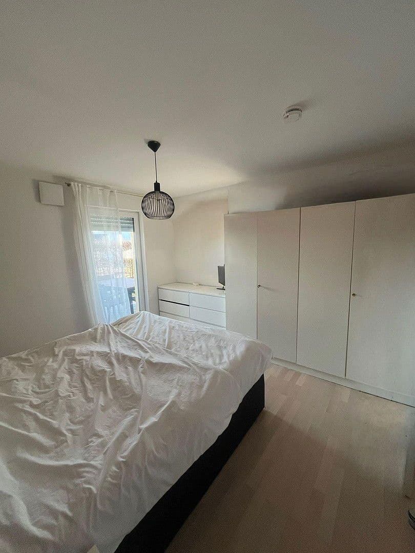 Prenájom bytu 2-izbový 60 m², Schwäbisch Hall, Bádensko-Wurttembersko Prenájom bytu 2-izbový 60 m², Schwäbisch Hall, Bádensko-Wurttembersko