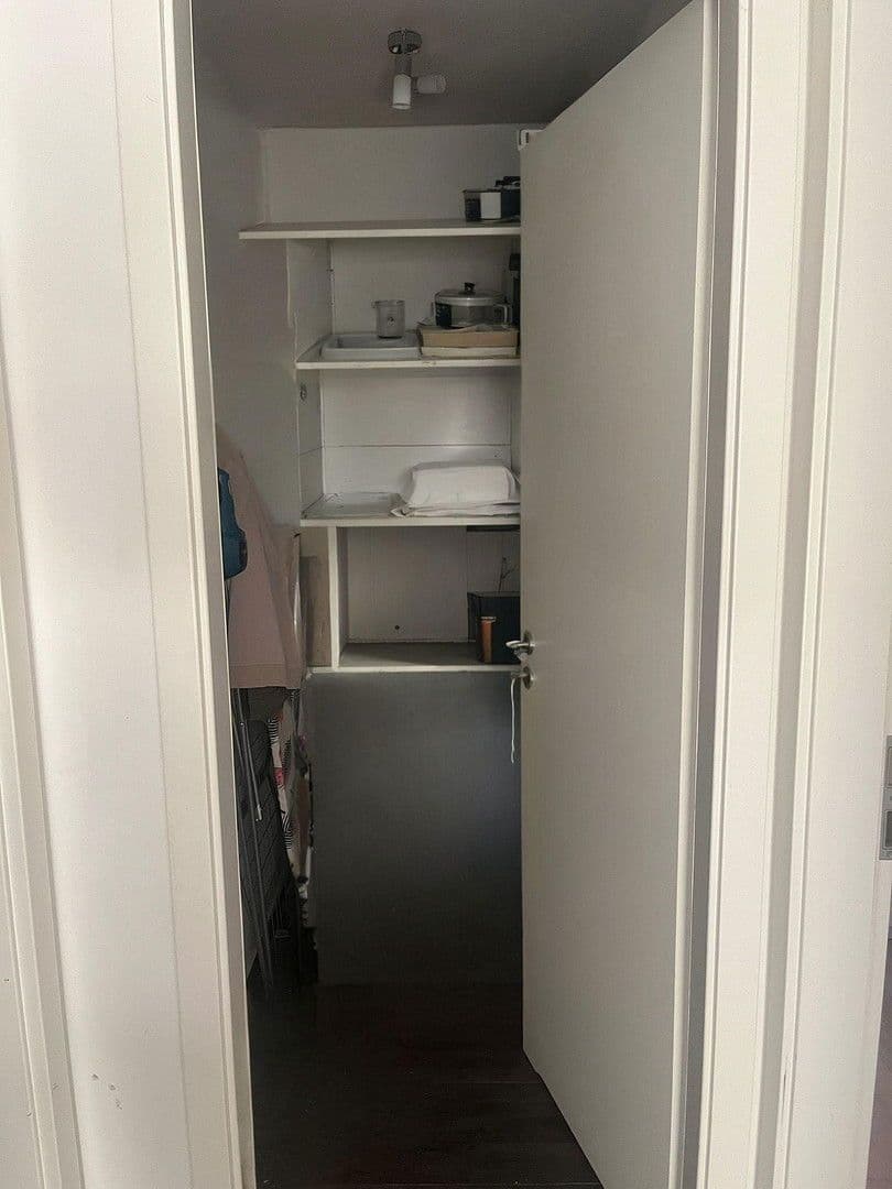 Prenájom bytu 2-izbový 60 m², Schwäbisch Hall, Bádensko-Wurttembersko Prenájom bytu 2-izbový 60 m², Schwäbisch Hall, Bádensko-Wurttembersko