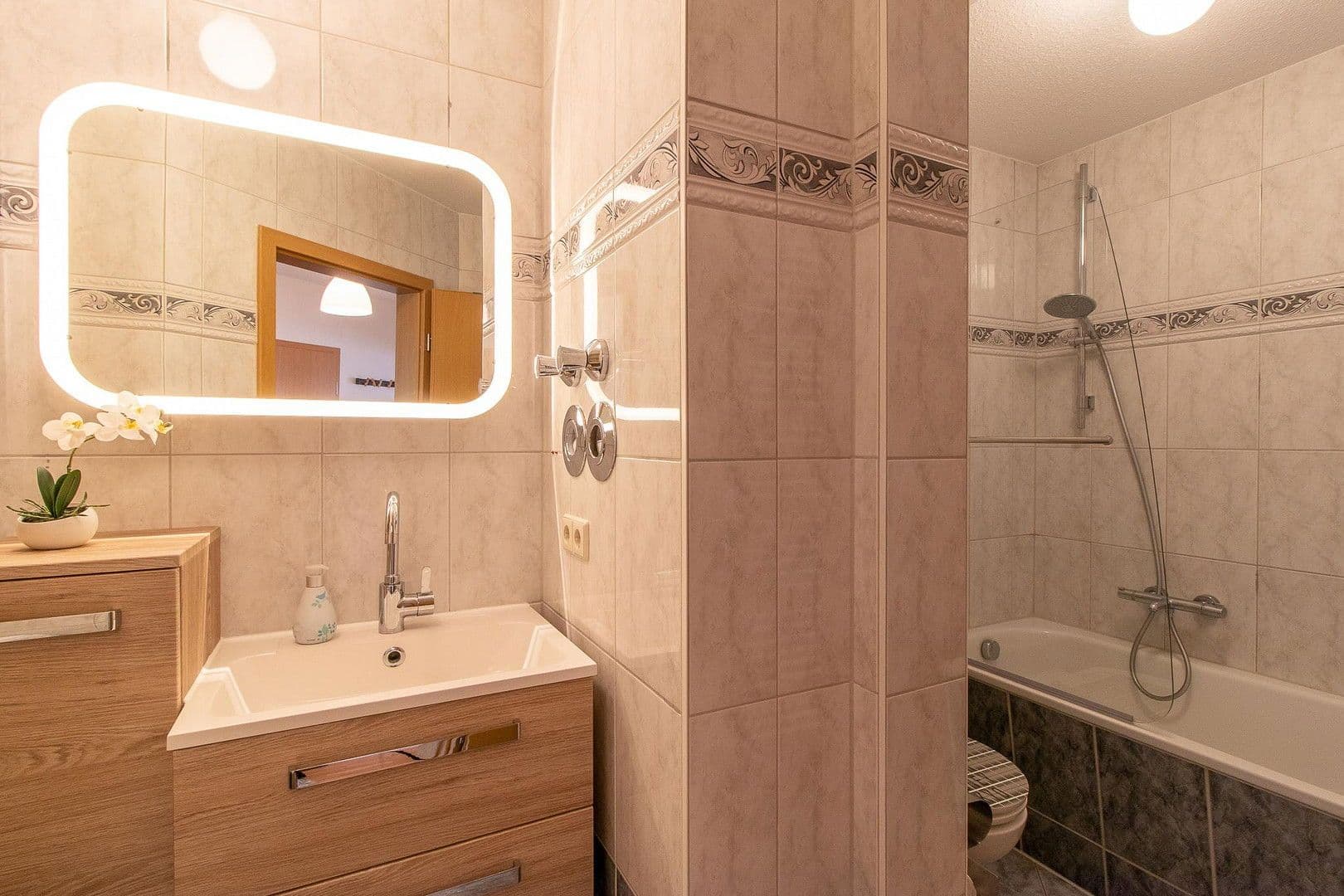 Prenájom bytu 2-izbový 50 m², Leipziger Straße 61, Zwickau, Sasko Prenájom bytu 2-izbový 50 m², Leipziger Straße 61, Zwickau, Sasko