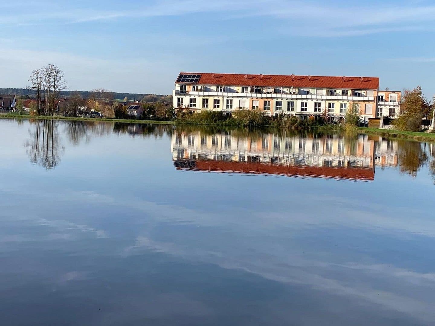 Predaj domu 164 m², pozemek 430 m², Reuthseering 202, Adelsdorf, Bavorsko Predaj domu 164 m², pozemek 430 m², Reuthseering 202, Adelsdorf, Bavorsko