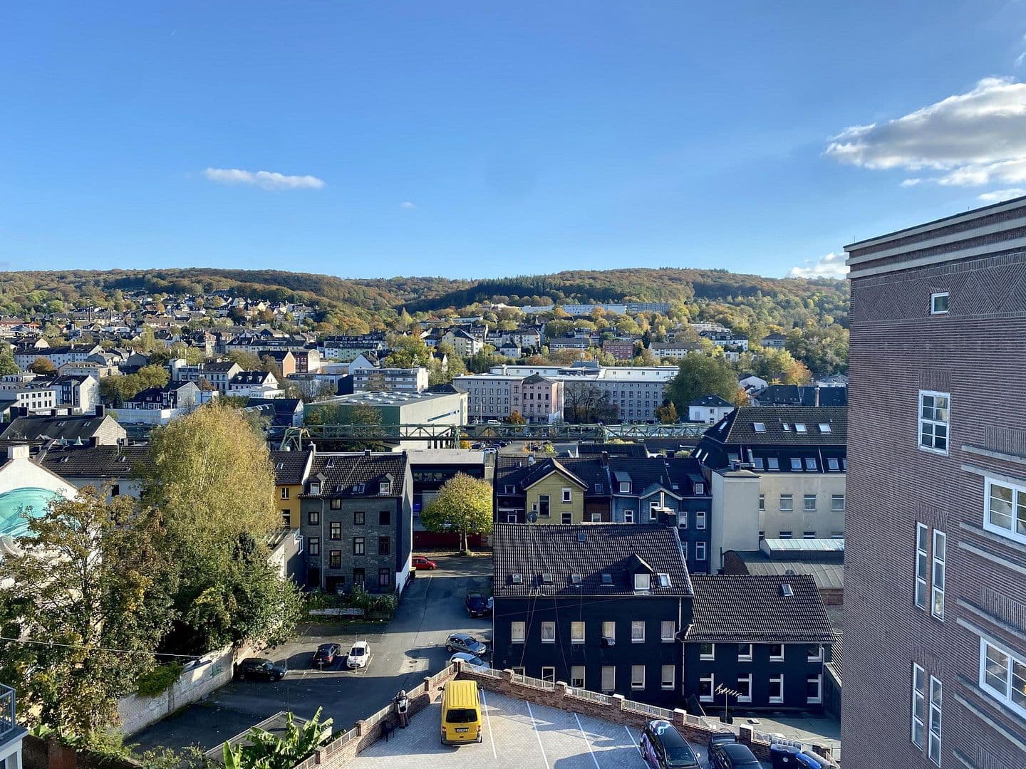 Prenájom bytu 3-izbový 111 m², Gronaustraße 35, Wuppertal, Severné Porýnie - Westfálsko Prenájom bytu 3-izbový 111 m², Gronaustraße 35, Wuppertal, Severné Porýnie - Westfálsko