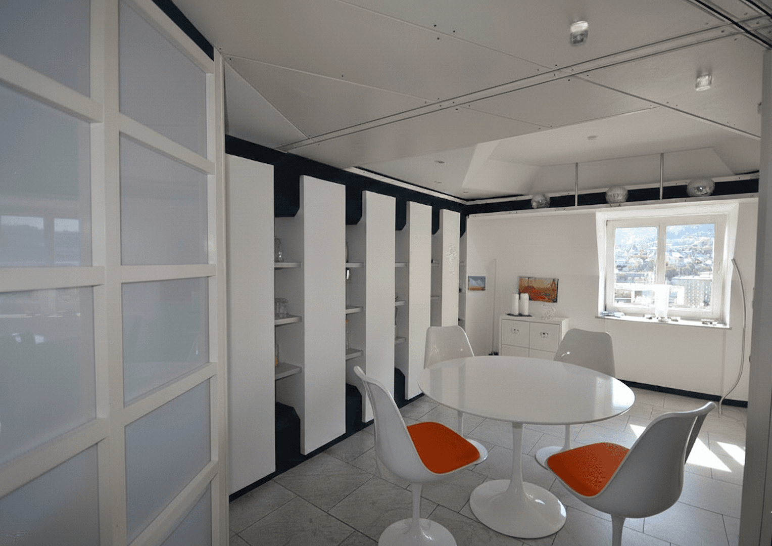 Prenájom bytu 3-izbový 111 m², Gronaustraße 35, Wuppertal, Severné Porýnie - Westfálsko Prenájom bytu 3-izbový 111 m², Gronaustraße 35, Wuppertal, Severné Porýnie - Westfálsko