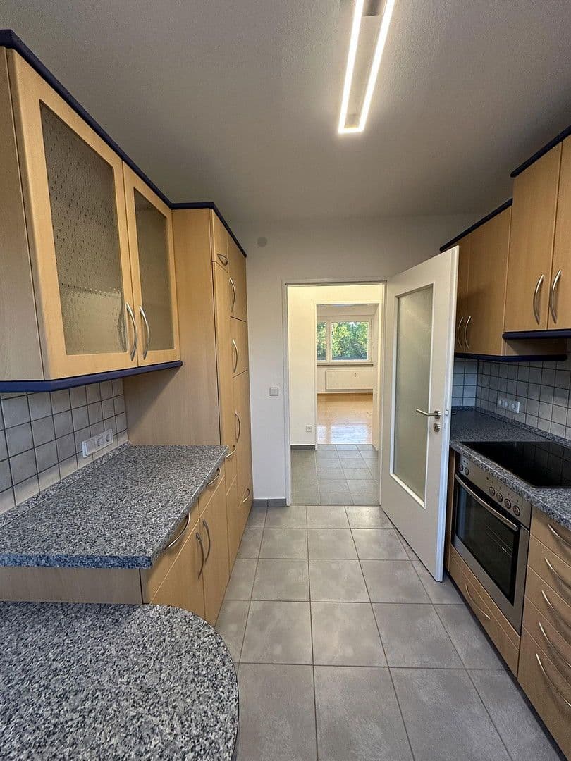 Prenájom bytu 3-izbový 82 m², Ansbach, Bavorsko Prenájom bytu 3-izbový 82 m², Ansbach, Bavorsko