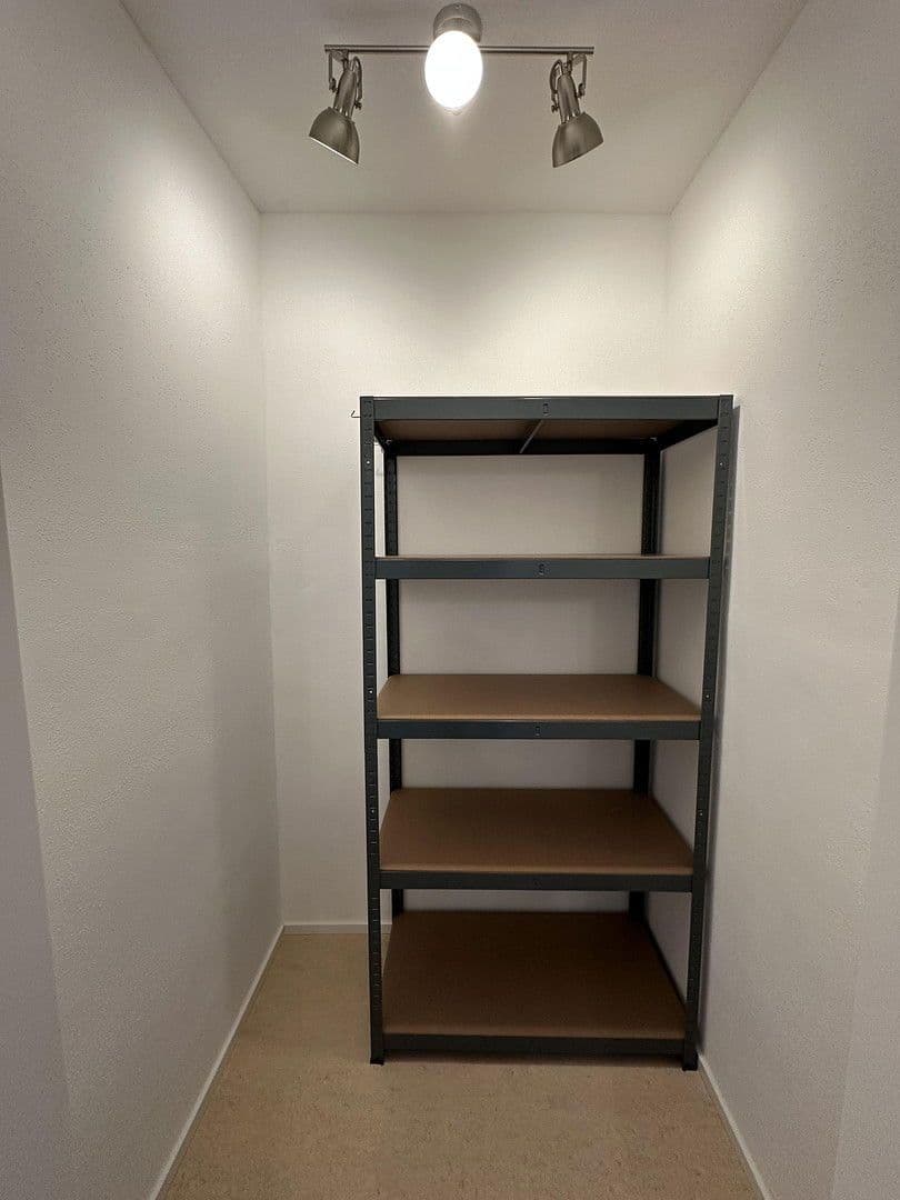 Prenájom bytu 3-izbový 82 m², Ansbach, Bavorsko Prenájom bytu 3-izbový 82 m², Ansbach, Bavorsko