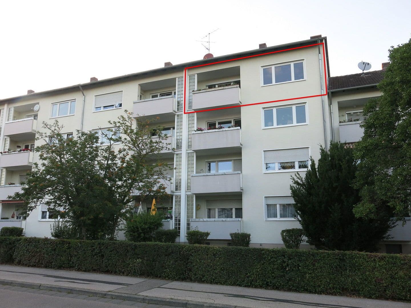 Prenájom bytu 3-izbový 82 m², Ansbach, Bavorsko Prenájom bytu 3-izbový 82 m², Ansbach, Bavorsko