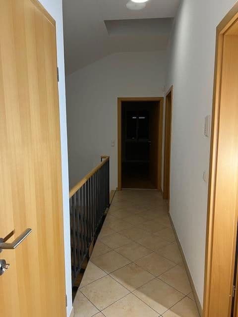 Predaj domu 130 m², pozemek 237 m², Neufahrn, Bavorsko Predaj domu 130 m², pozemek 237 m², Neufahrn, Bavorsko