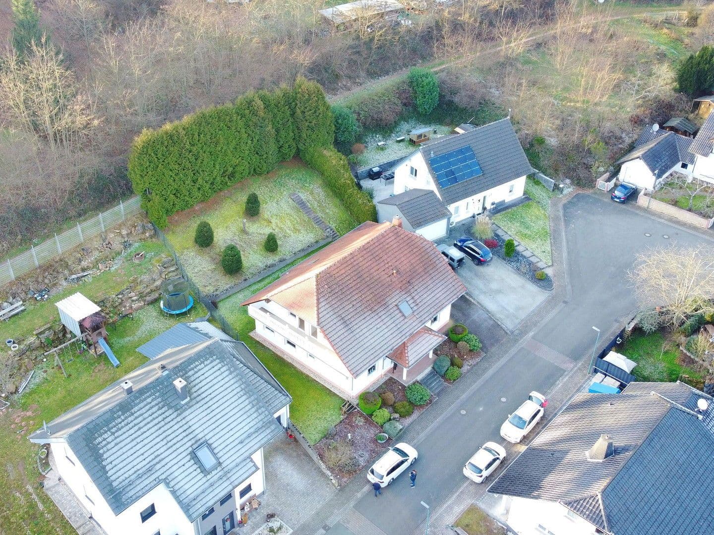 Predaj domu 259 m², pozemek 809 m², Ilsbachstraße 11, Hettenhausen, Porýnie-Falcko Predaj domu 259 m², pozemek 809 m², Ilsbachstraße 11, Hettenhausen, Porýnie-Falcko