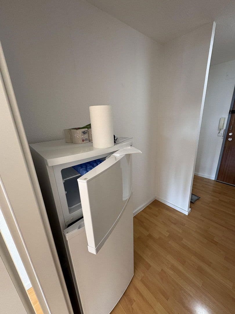 Prenájom bytu 1-izbový 35 m², Mercedesstrasse 14, Sindelfingen, Bádensko-Wurttembersko Prenájom bytu 1-izbový 35 m², Mercedesstrasse 14, Sindelfingen, Bádensko-Wurttembersko