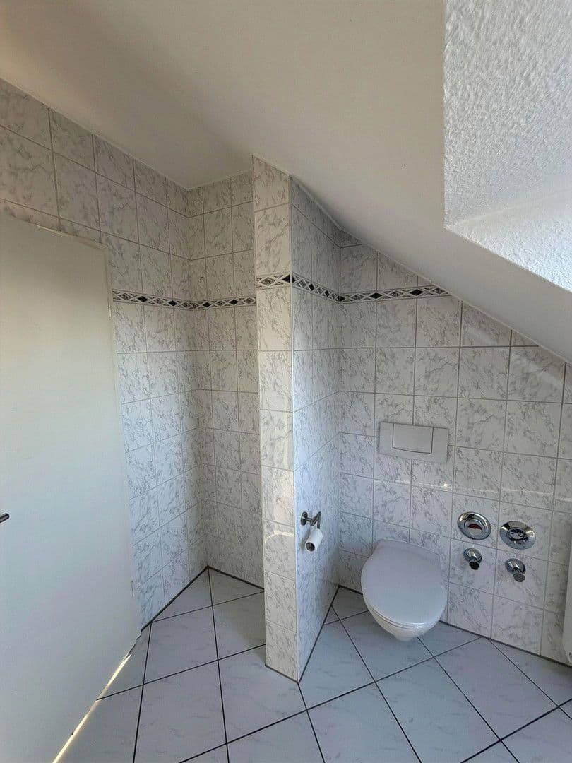 Prenájom bytu 2-izbový 59 m², Rodenbach, Hesensko Prenájom bytu 2-izbový 59 m², Rodenbach, Hesensko