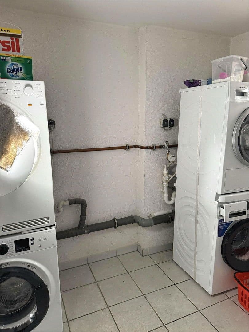 Prenájom bytu 2-izbový 59 m², Rodenbach, Hesensko Prenájom bytu 2-izbový 59 m², Rodenbach, Hesensko