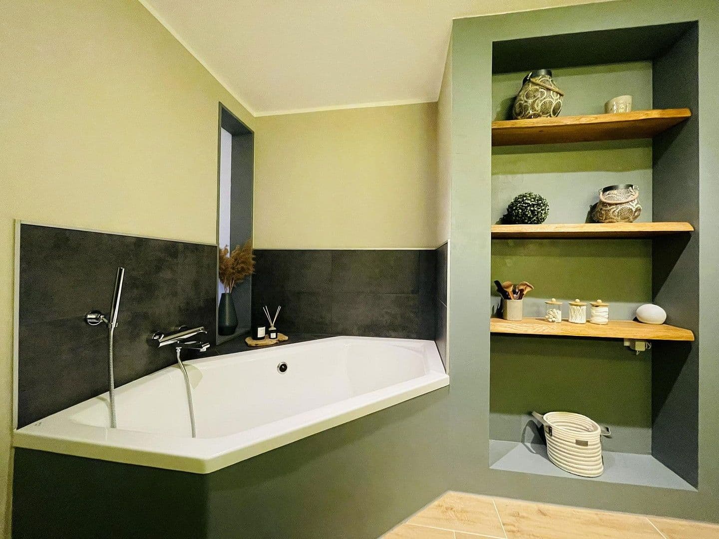 Predaj domu 269 m², pozemek 3.368 m², Luhnstedt, Šlezvicko-Holštajnsko Predaj domu 269 m², pozemek 3.368 m², Luhnstedt, Šlezvicko-Holštajnsko