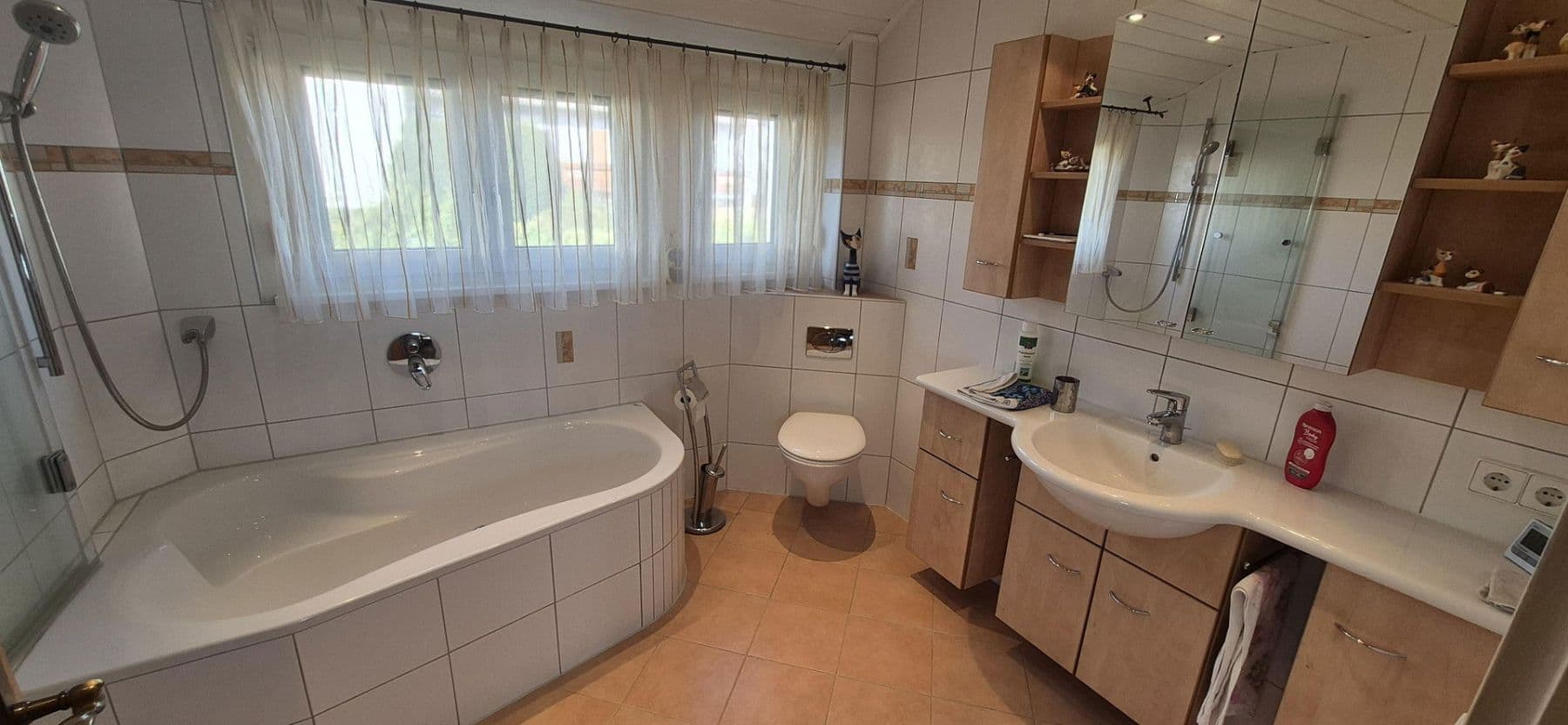 Predaj domu 187 m², pozemek 487 m², Mühlacker, Bádensko-Wurttembersko Predaj domu 187 m², pozemek 487 m², Mühlacker, Bádensko-Wurttembersko