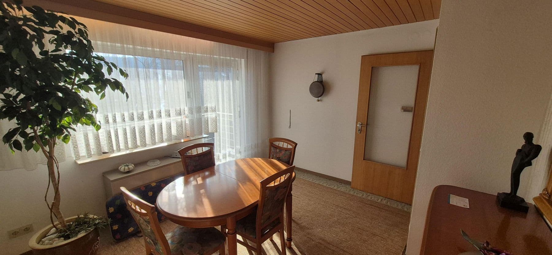 Predaj domu 187 m², pozemek 487 m², Mühlacker, Bádensko-Wurttembersko Predaj domu 187 m², pozemek 487 m², Mühlacker, Bádensko-Wurttembersko