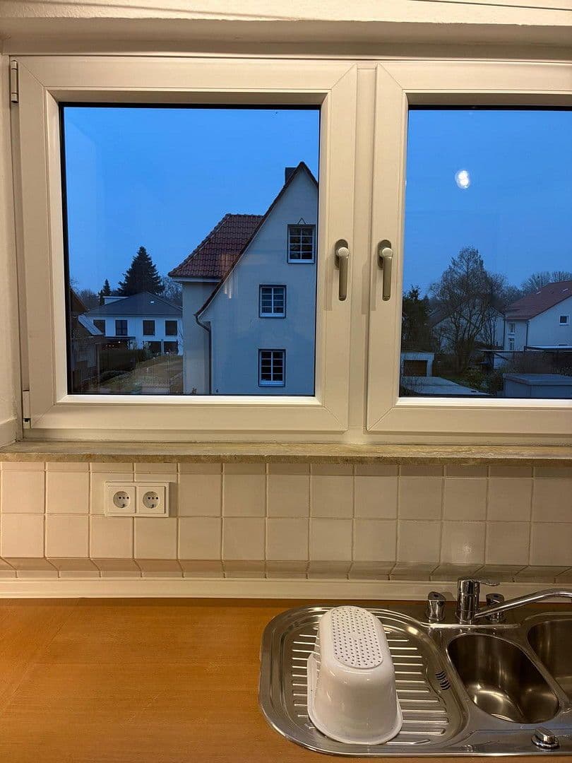 Prenájom bytu 2-izbový 67 m², Hannover, Dolné Sasko Prenájom bytu 2-izbový 67 m², Hannover, Dolné Sasko