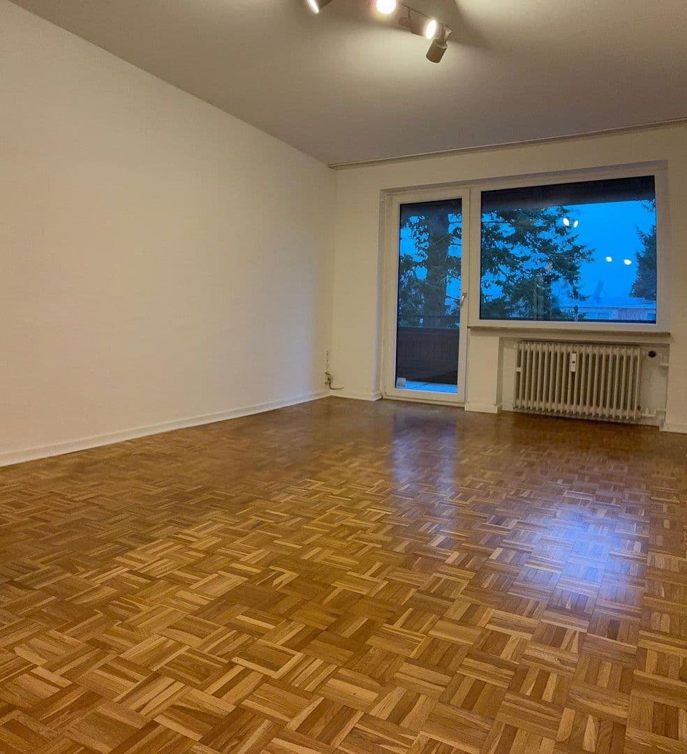 Prenájom bytu 2-izbový 67 m², Hannover, Dolné Sasko Prenájom bytu 2-izbový 67 m², Hannover, Dolné Sasko