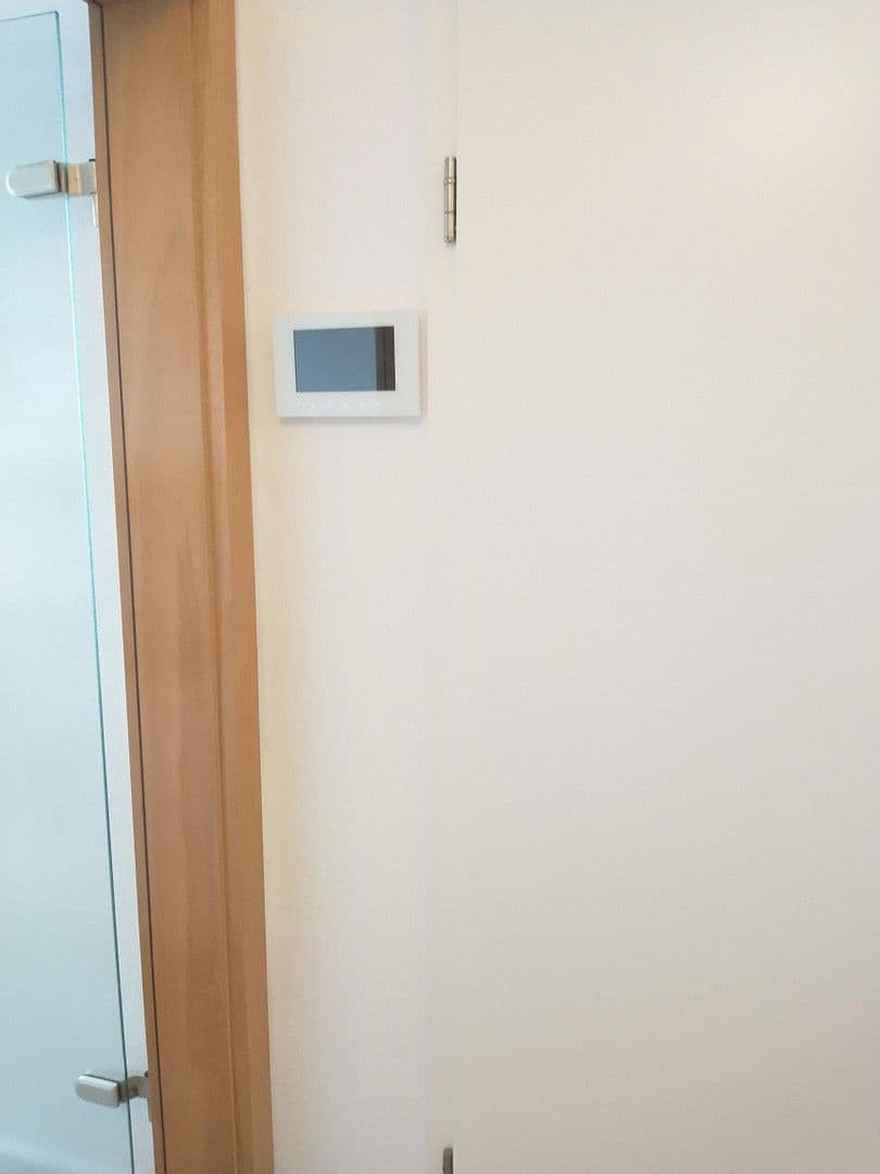 Prenájom bytu 2-izbový 67 m², Hannover, Dolné Sasko Prenájom bytu 2-izbový 67 m², Hannover, Dolné Sasko