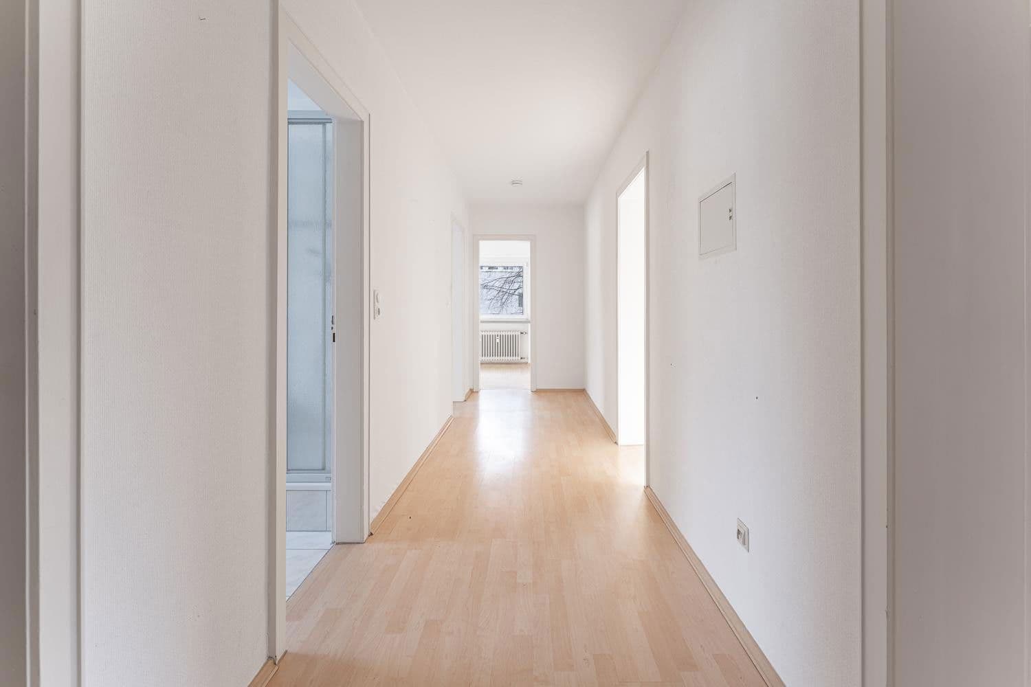 Predaj bytu 3-izbový 96 m², Düsseldorf Heerdt, Severné Porýnie - Westfálsko Predaj bytu 3-izbový 96 m², Düsseldorf Heerdt, Severné Porýnie - Westfálsko