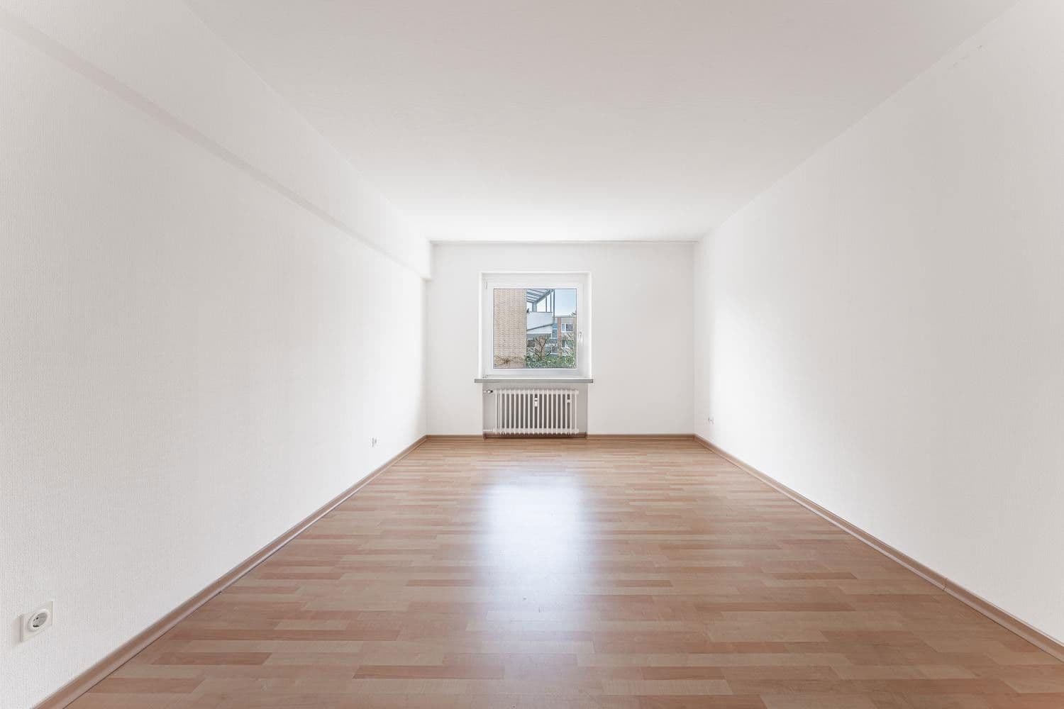 Predaj bytu 3-izbový 96 m², Düsseldorf Heerdt, Severné Porýnie - Westfálsko Predaj bytu 3-izbový 96 m², Düsseldorf Heerdt, Severné Porýnie - Westfálsko