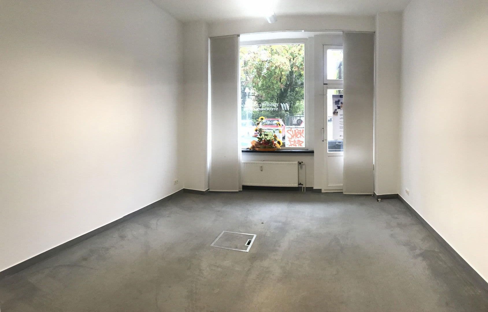 Prenájom kancelárie 135 m², Niebuhrstr. 36, Berlin, Berlín Prenájom kancelárie 135 m², Niebuhrstr. 36, Berlin, Berlín