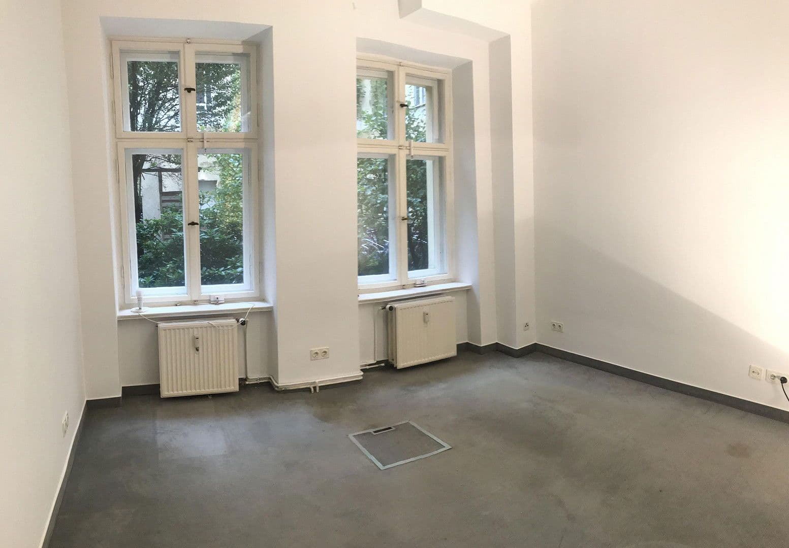 Prenájom kancelárie 135 m², Niebuhrstr. 36, Berlin, Berlín Prenájom kancelárie 135 m², Niebuhrstr. 36, Berlin, Berlín