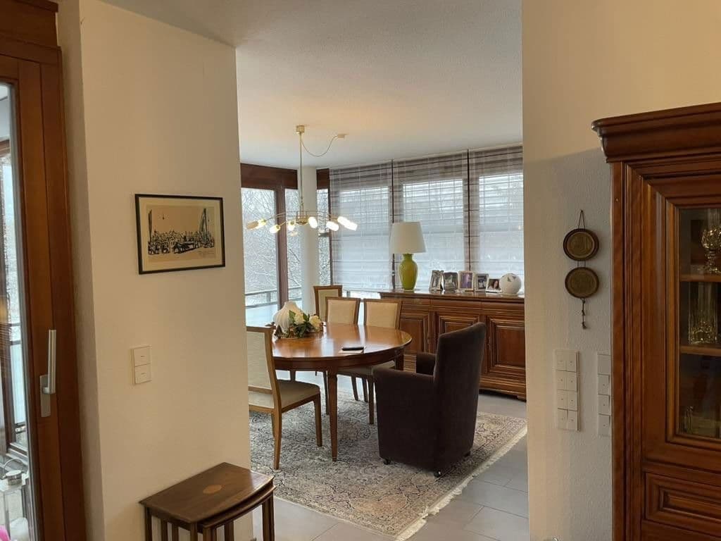 Prenájom bytu 3-izbový 99 m², Karl-Schurz-Straße 36, Stuttgart, Bádensko-Wurttembersko Prenájom bytu 3-izbový 99 m², Karl-Schurz-Straße 36, Stuttgart, Bádensko-Wurttembersko