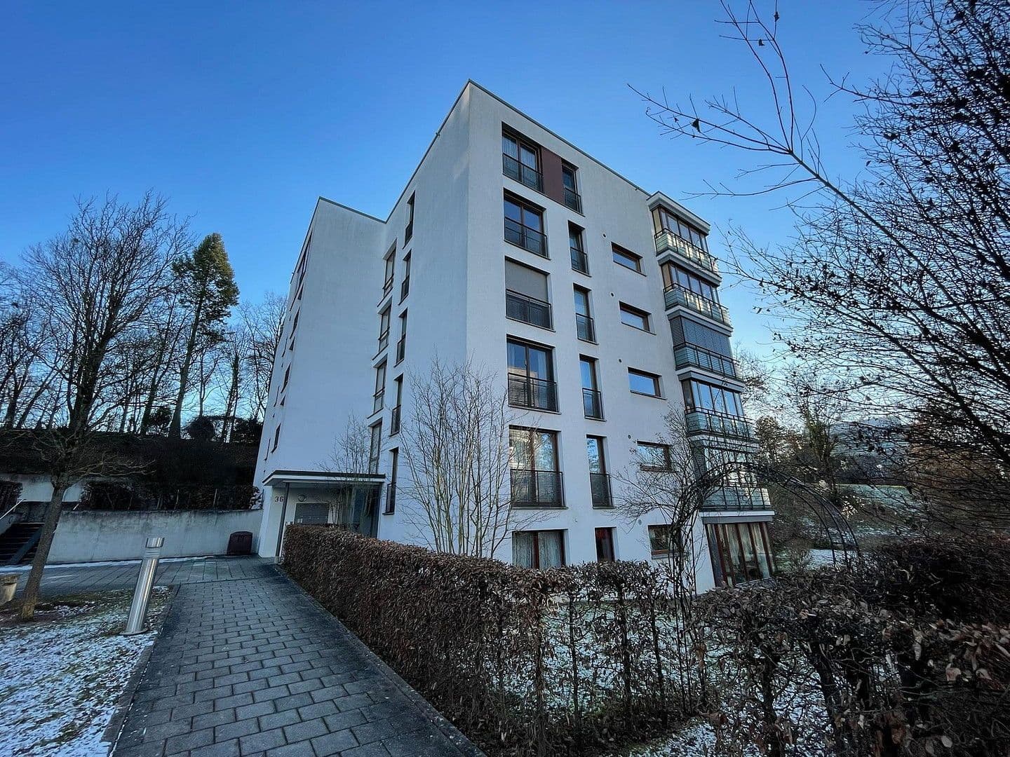 Prenájom bytu 3-izbový 99 m², Karl-Schurz-Straße 36, Stuttgart, Bádensko-Wurttembersko Prenájom bytu 3-izbový 99 m², Karl-Schurz-Straße 36, Stuttgart, Bádensko-Wurttembersko