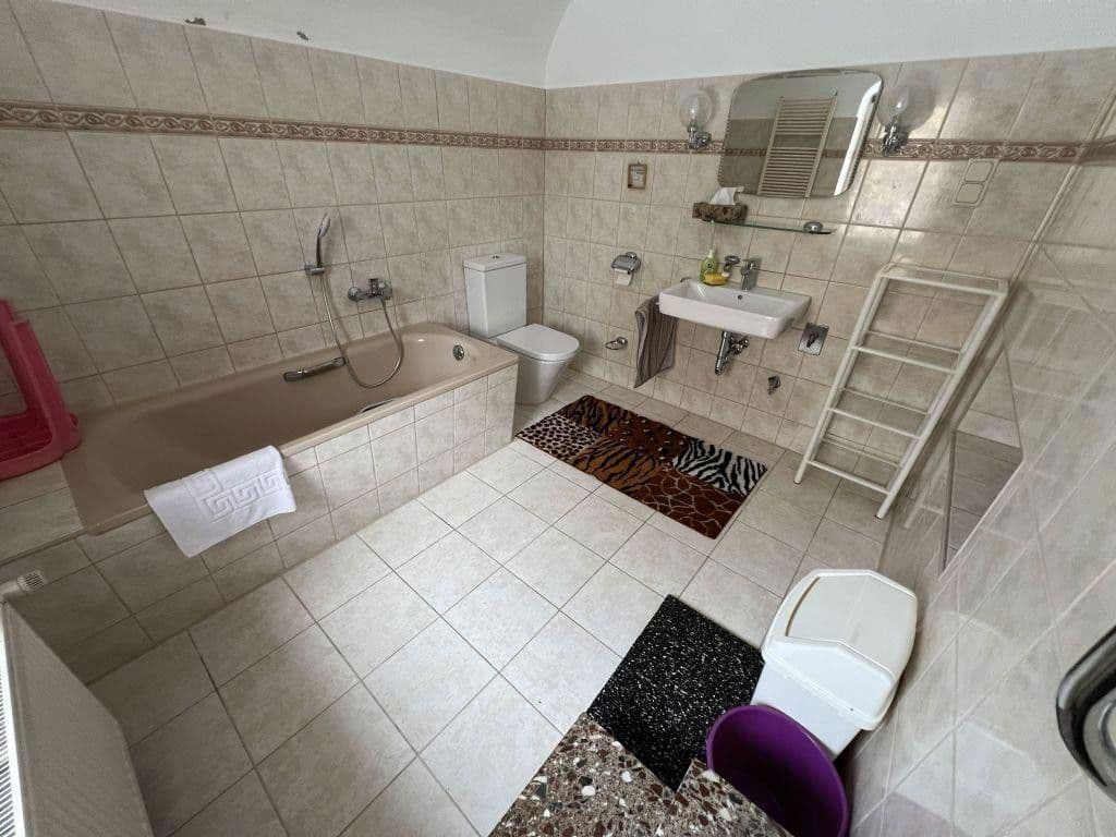 Predaj domu 190 m², pozemek 2.200 m², Markersdorf 42, Berga-Wünschendorf, Durínsko Predaj domu 190 m², pozemek 2.200 m², Markersdorf 42, Berga-Wünschendorf, Durínsko