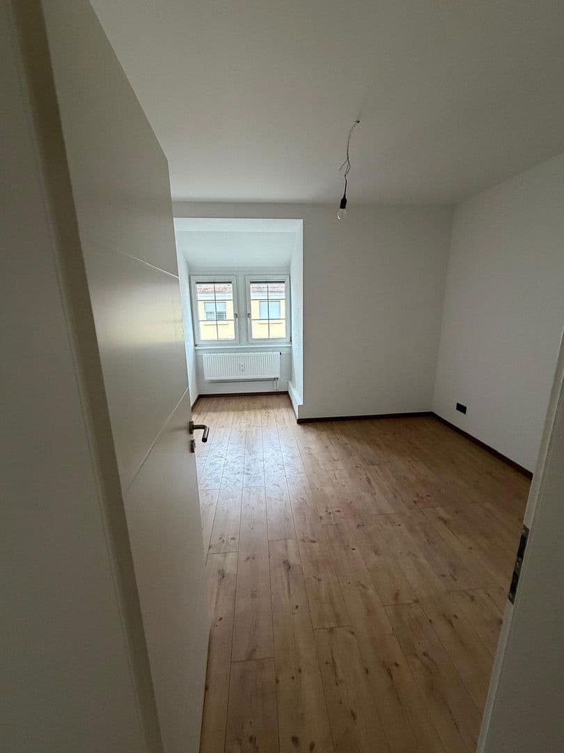 Prenájom bytu 5-izbový 134 m², Stockach, Bádensko-Wurttembersko Prenájom bytu 5-izbový 134 m², Stockach, Bádensko-Wurttembersko