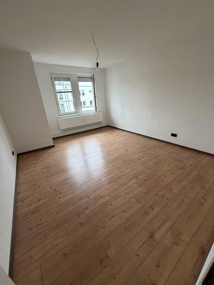 Prenájom bytu 5-izbový 134 m², Stockach, Bádensko-Wurttembersko Prenájom bytu 5-izbový 134 m², Stockach, Bádensko-Wurttembersko
