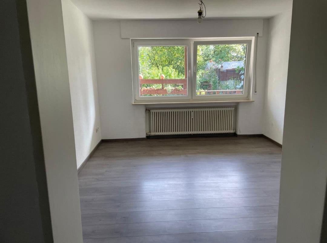 Prenájom bytu 3-izbový 85 m², Ortenberg, Hesensko Prenájom bytu 3-izbový 85 m², Ortenberg, Hesensko