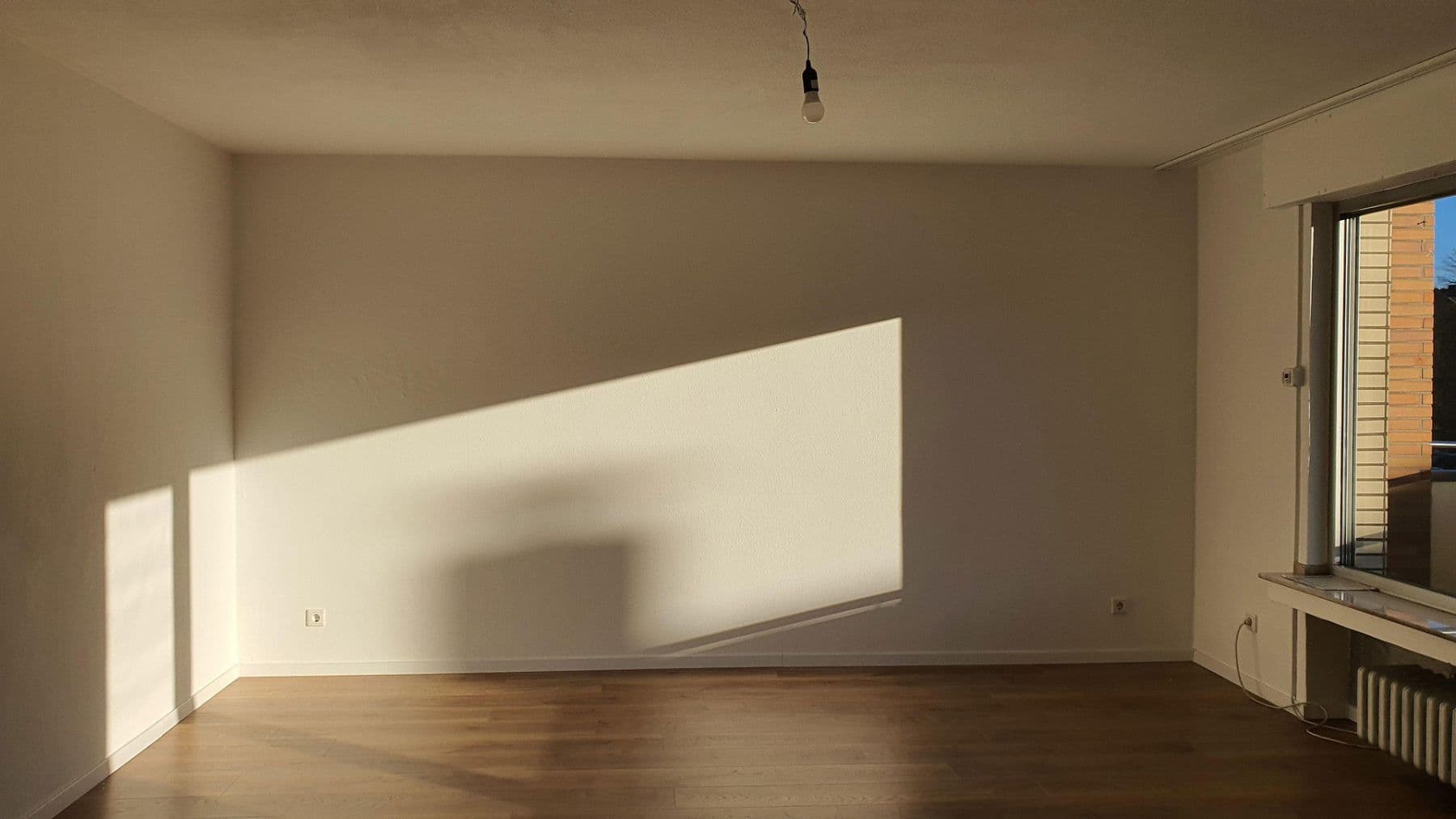 Prenájom bytu 3-izbový 82 m², Duisburg, Severné Porýnie - Westfálsko Prenájom bytu 3-izbový 82 m², Duisburg, Severné Porýnie - Westfálsko